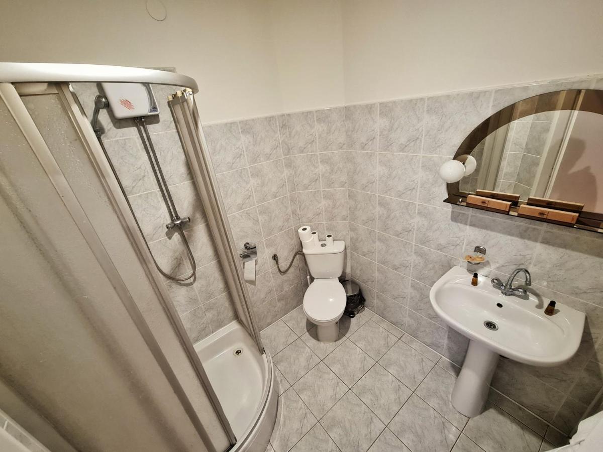 Motelik Grosar Pilzno Экстерьер фото